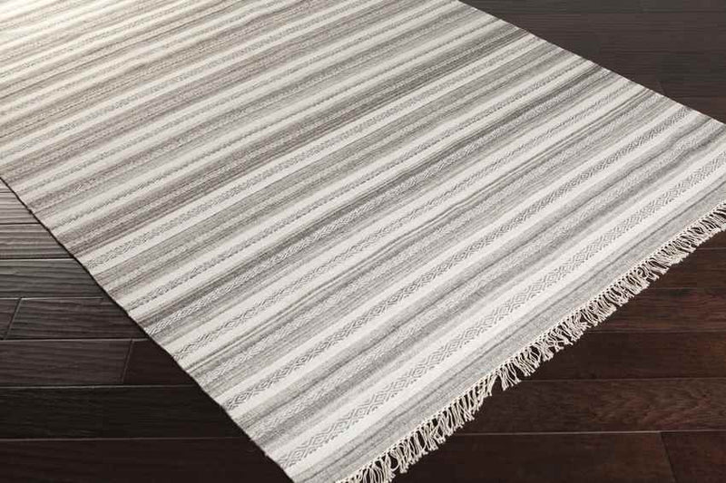 Highlands Global Gray/Ivory Area Rug