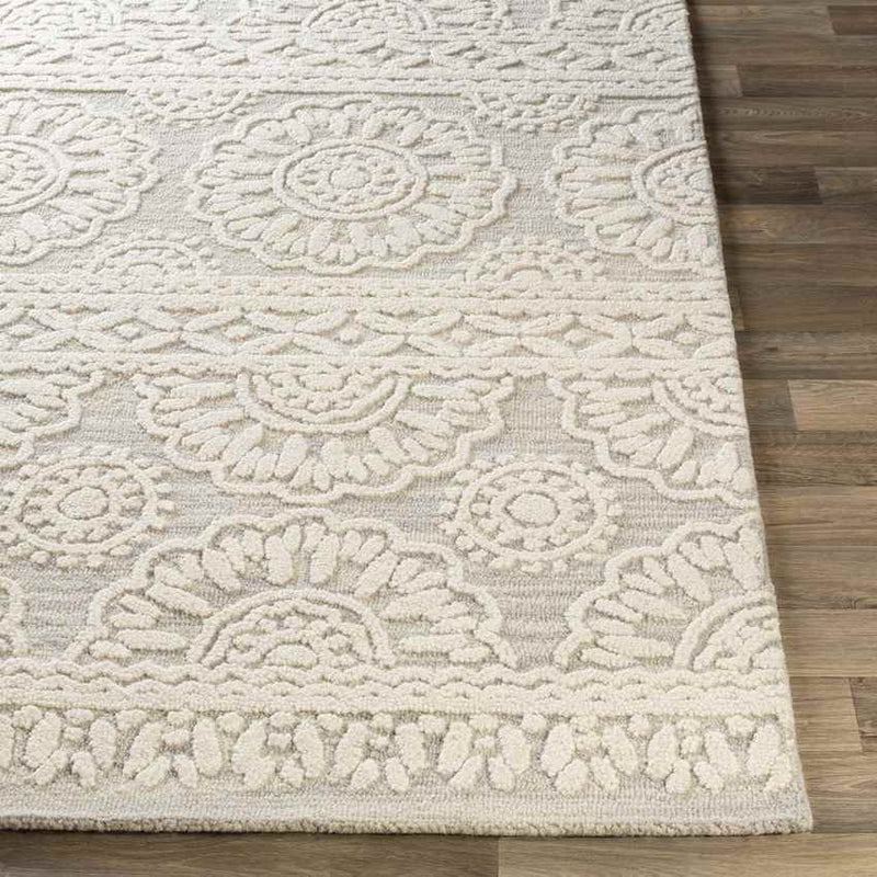 Newmarket Traditional Light Gray Area Rug