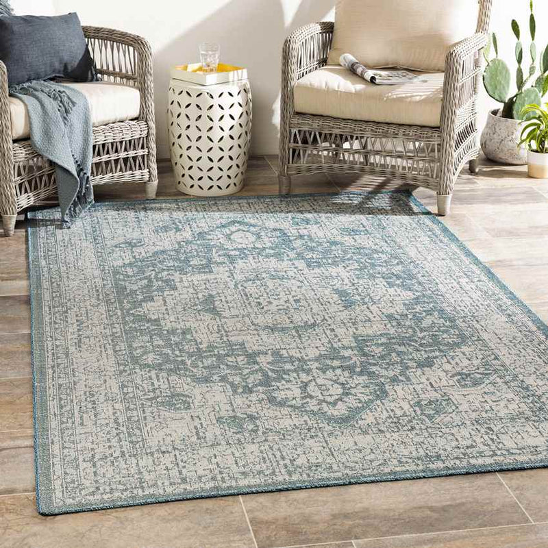 Thirsk Traditional Dark Blue Area Rug