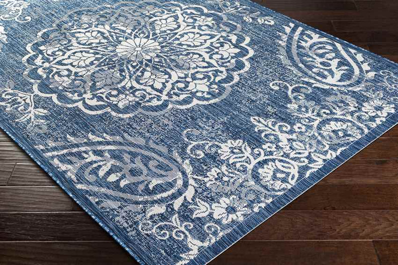 Honderd Traditional Denim Area Rug