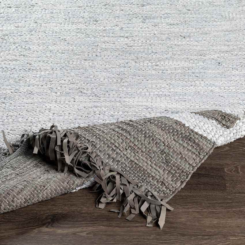 Pelikaan Rustic Light Gray Area Rug