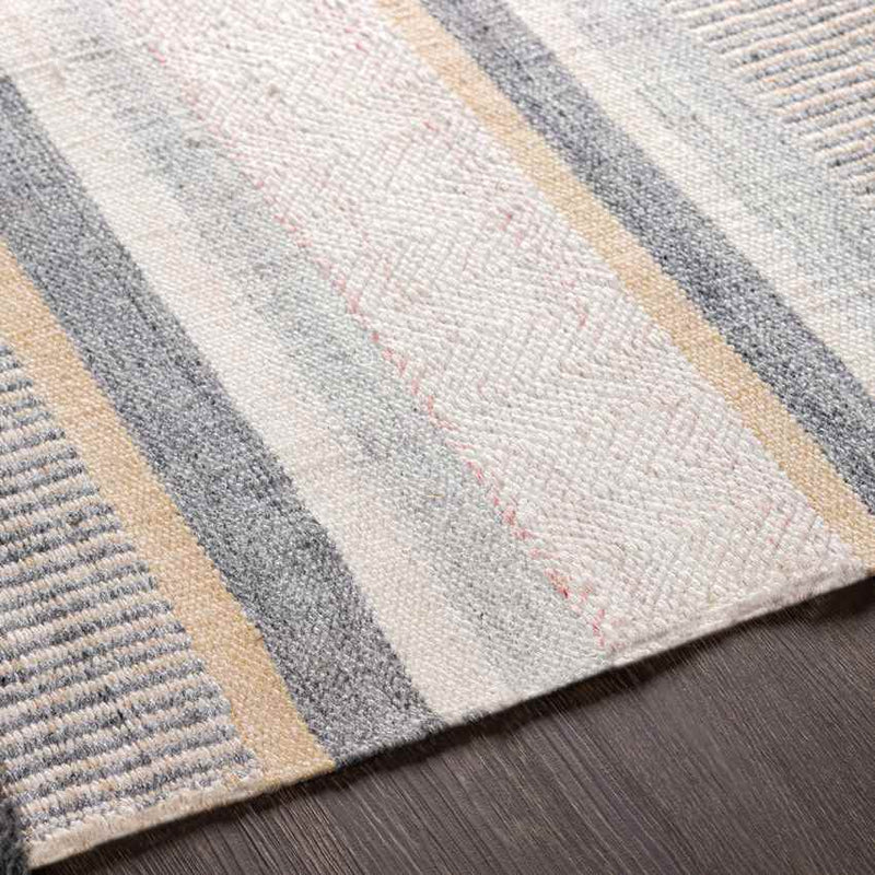 Mount Auburn Global Light Gray Area Rug