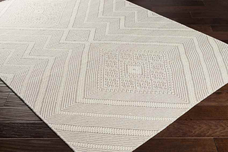 Southern View Global Cream Area Rug