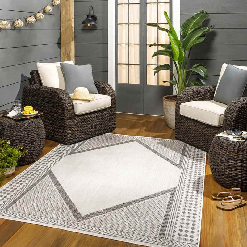 Silver Global Charcoal/Ivory Area Rug