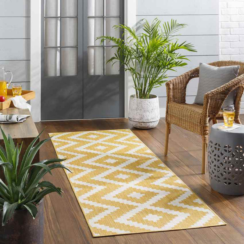 Squaw Global Mustard/Off-White Area Rug