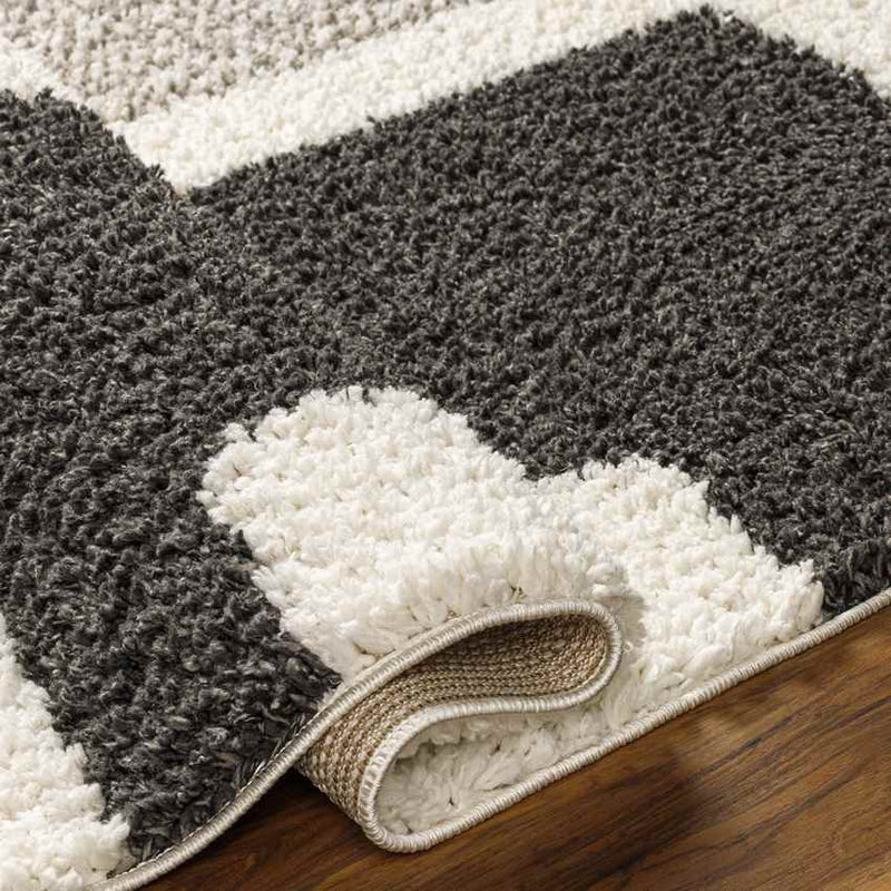 Giuliana Global Cream/Black Area Rug