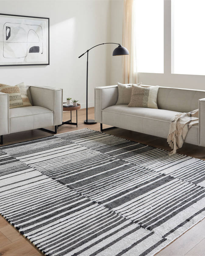 Katarina Modern Black/Light Silver Area Rug