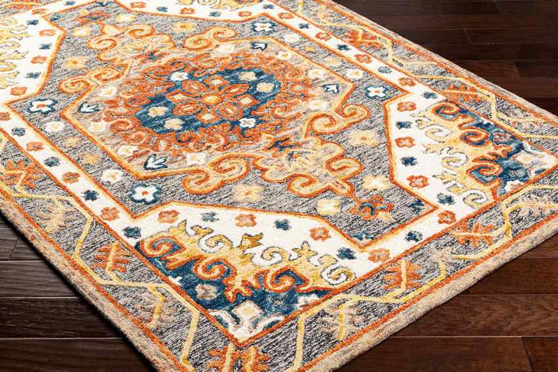 Shaneta Traditional Light Gray Area Rug