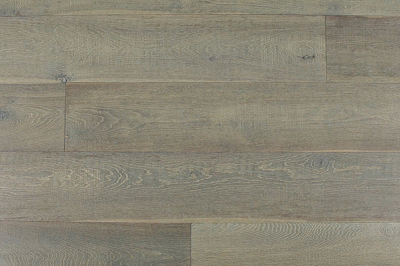 Avalon European Oak Wirebrushed Engineered Hardwood 9"x0.625" - Circus Villena