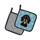 Snowflake Smooth Black and Tan Dachshund Pot Holder Set of 2 Heat Resistant Quilted Hot Pads 7.5 x 7.5 Inch, Insulated Kitchen Trivets for Cooking & Baking