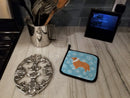 Winter Snowflake Collie Pot Holder Set of 2 Heat Resistant Quilted Hot Pads 7.5 x 7.5 Inch, Insulated Kitchen Trivets for Cooking & Baking