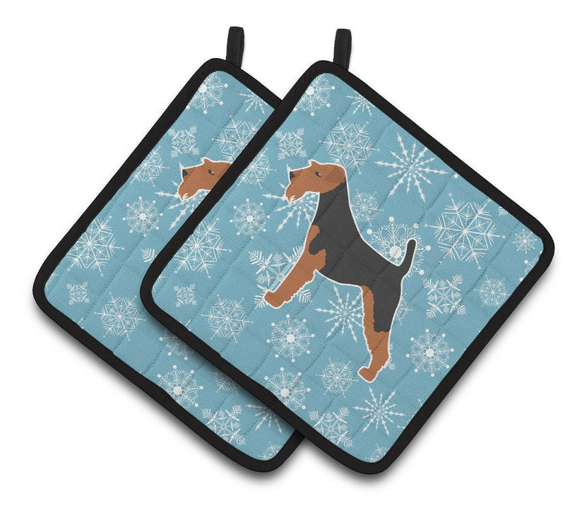 Winter Snowflake Airedale Terrier Pair of Pot Holders BB3557PTHD