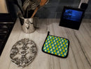 Pears on Green Pot Holder Set of 2 Heat Resistant Quilted Hot Pads 7.5 x 7.5 Inch, Insulated Kitchen Trivets for Cooking & Baking