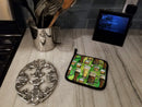 Irish Beers Pot Holder Set of 2 Heat Resistant Quilted Hot Pads 7.5 x 7.5 Inch, Insulated Kitchen Trivets for Cooking & Baking