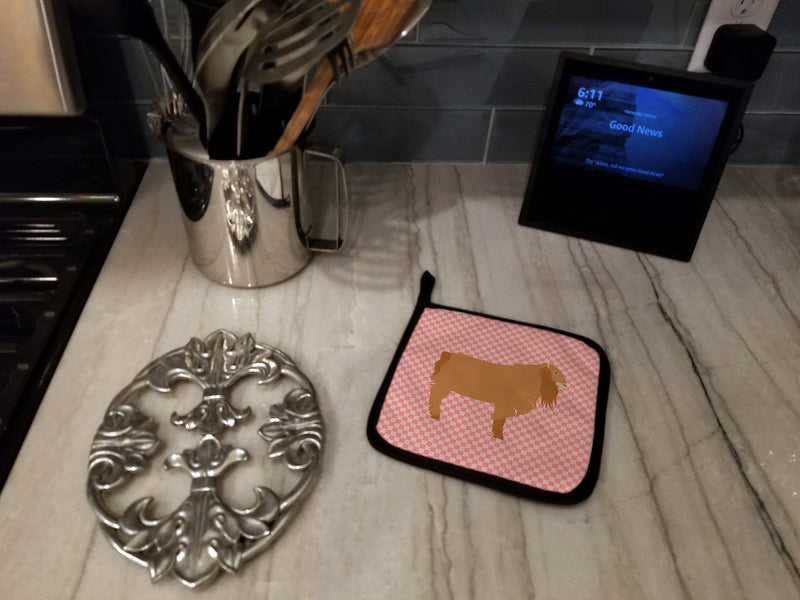 American Lamancha Goat Pink Check Pot Holders - Set of 2 - Heat-Resistant Kitchen Essentials BB7885PTHD