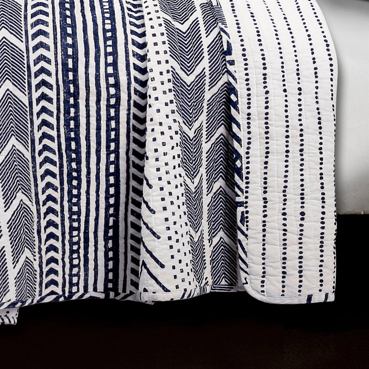 3 Piece Scandinavian Blue White Reversible Cotton Set in Full/Queen, photo 5 of 5