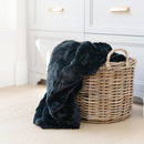 PATTERNED FAUX FUR THROW BLANKETS by Saranoni