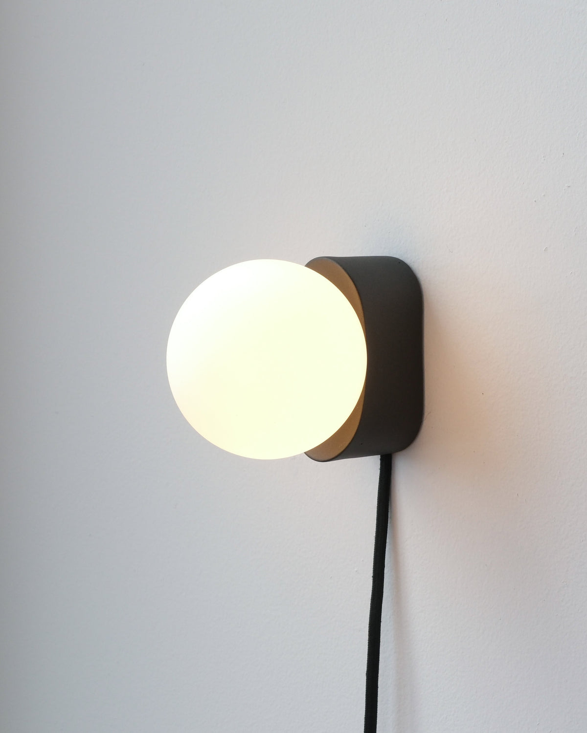 Iota Sconce, photo 3 of 9