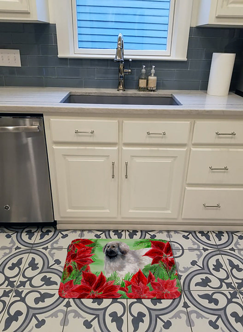 Moscow Watchdog Poinsettas Machine Washable Memory Foam Mat CK1321RUG