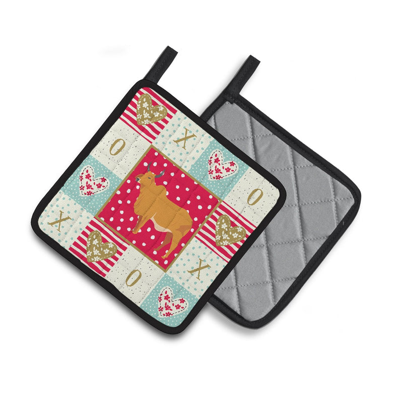 Zebu Indicine Cow Love Pair of Pot Holders CK5252PTHD