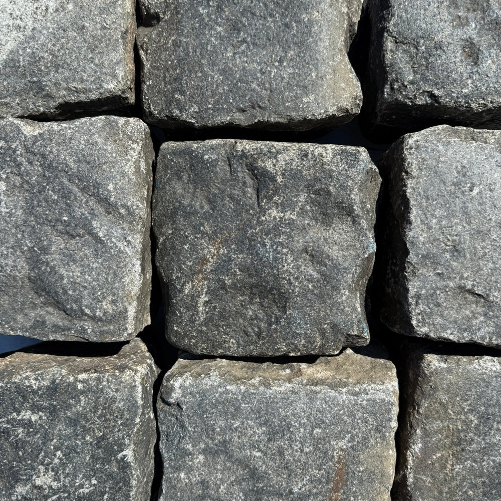 Reclaimed Granite Cobblestone - Cubes 7" x 7" x 7", photo 3 of 8