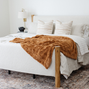 PATTERNED FAUX FUR THROW BLANKETS by Saranoni