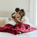 PATTERNED FAUX FUR THROW BLANKETS by Saranoni