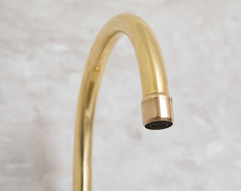 Elegant 3-Hole Brass Bridge Faucet for Timeless Charm - BRASSMA