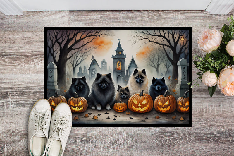 Keeshond Spooky Halloween Indoor or Outdoor Mat 24x36