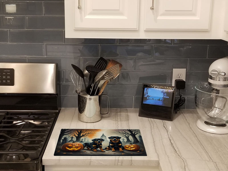 Rottweiler Spooky Halloween Glass Cutting Boards – Durable, Decorative Kitchen Art Large