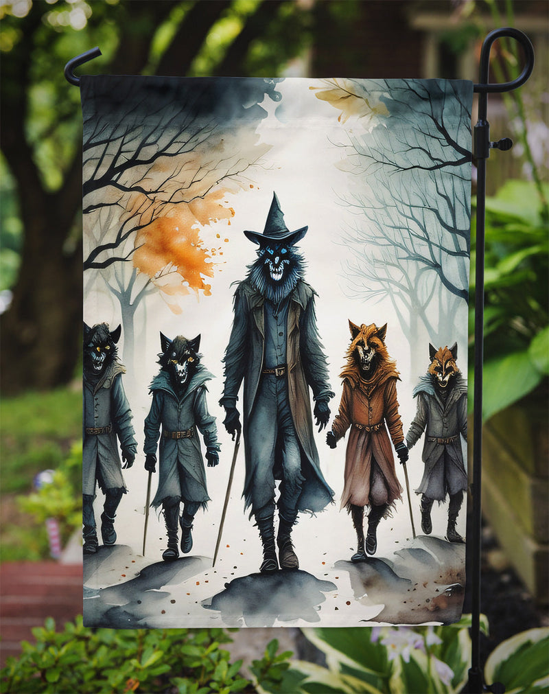 Werewolves Spooky Halloween Garden Flag – Outdoor Decorative Yard Flag