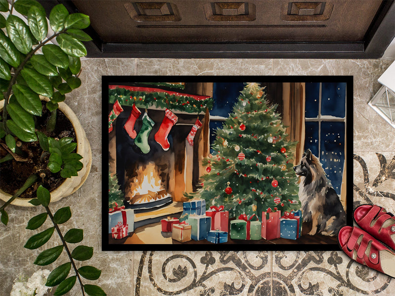 Keeshond Cozy Christmas Doormat-24x36 Indoor / Outdoor Rug | Made in USA