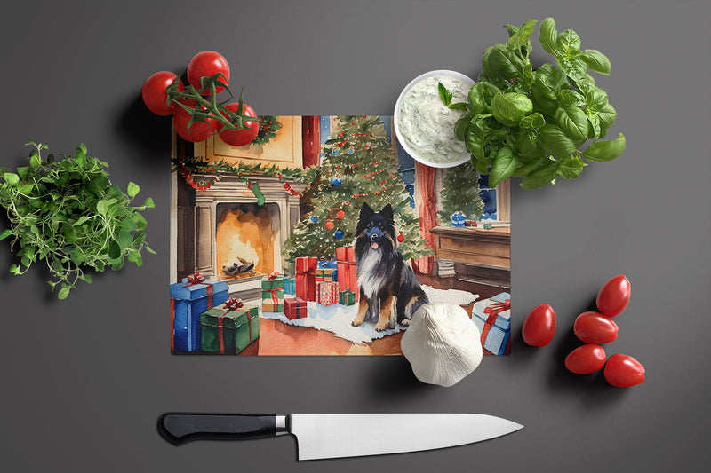 Keeshond Cozy Christmas Glass Cutting Boards – Durable, Decorative Kitchen Art Large