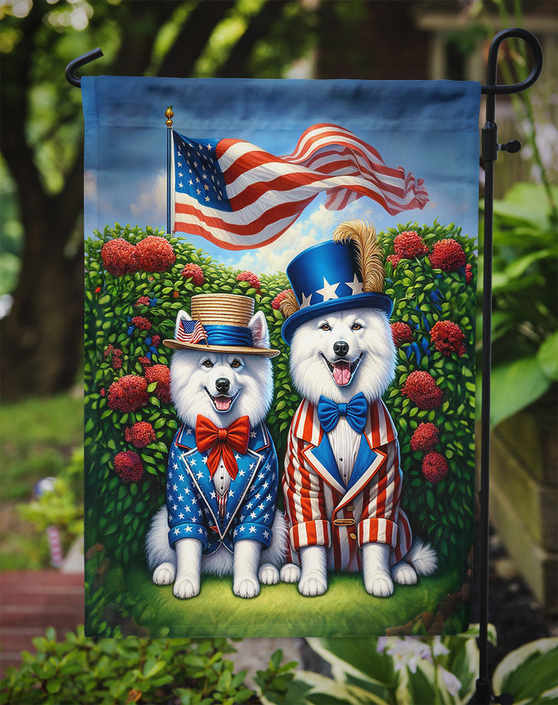 All American American Eskimo Garden Flag –  Dogs with American Flag Background by Caroline’s Treasures
