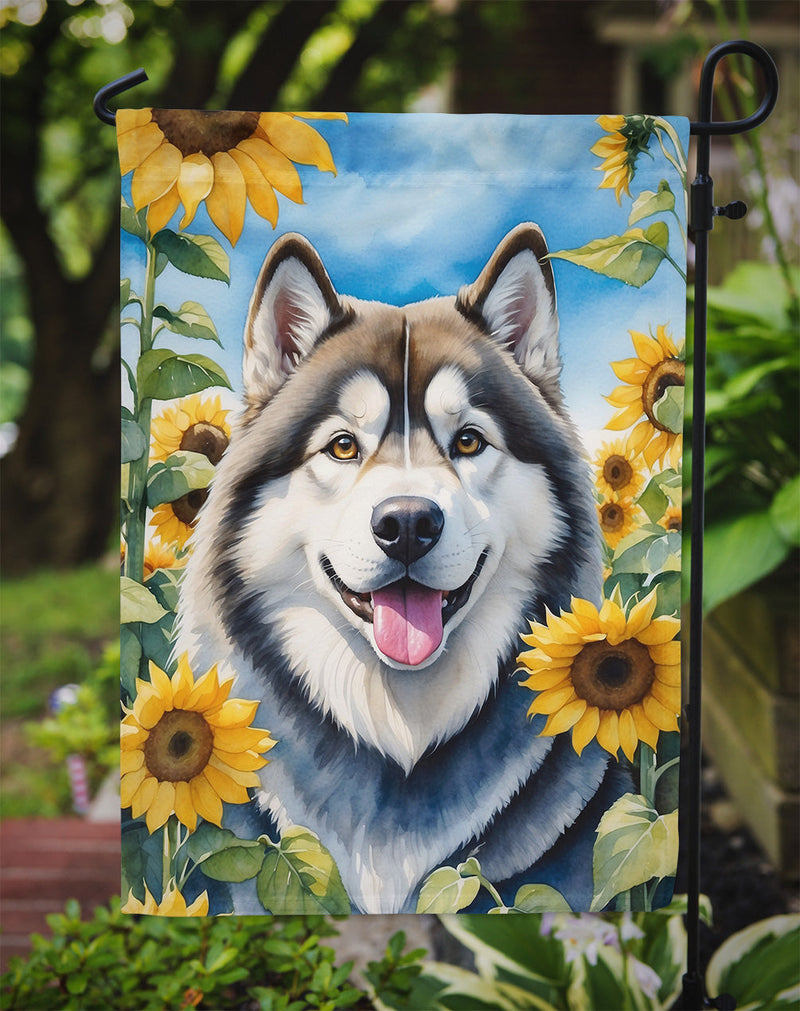 Alaskan Malamute in Sunflowers Garden Flag – Bright Dog-Themed Yard Decor