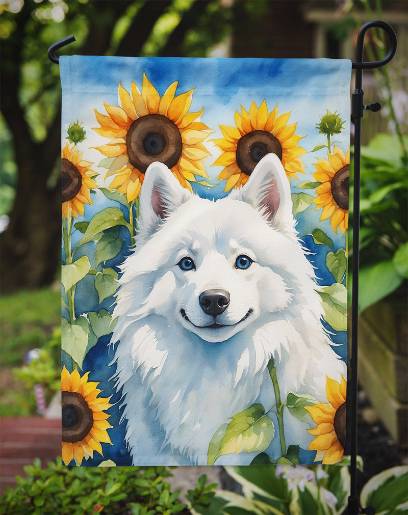 American Eskimo in Sunflowers Garden Flag – Bright Dog-Themed Yard Decor