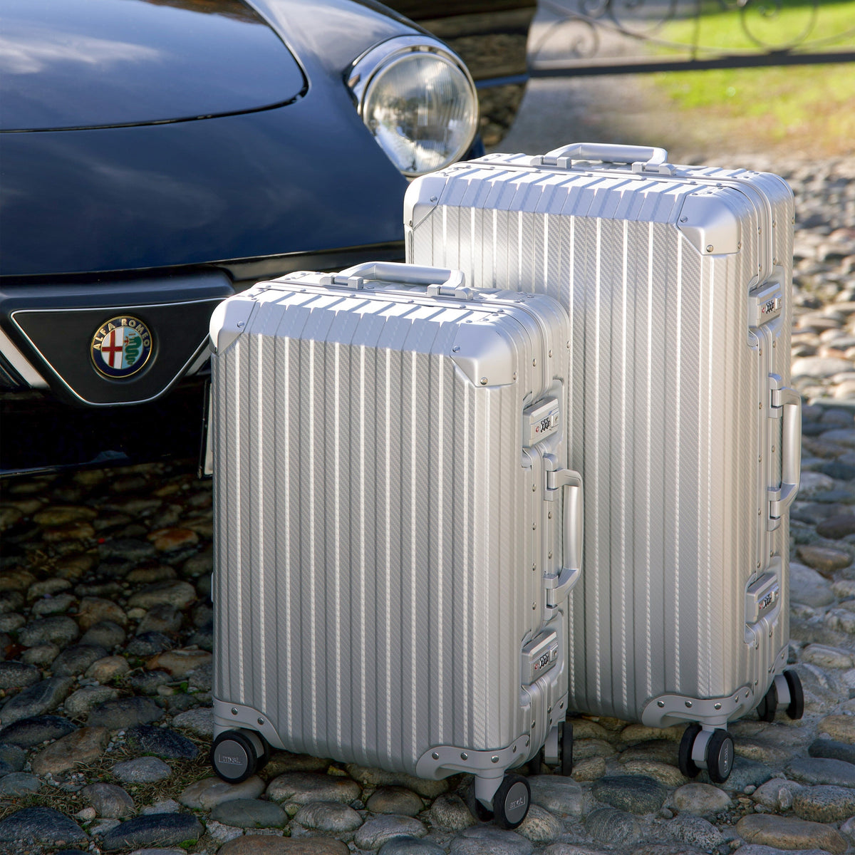 TREVA Aluminum Suitcase Silver, photo 14 of 25
