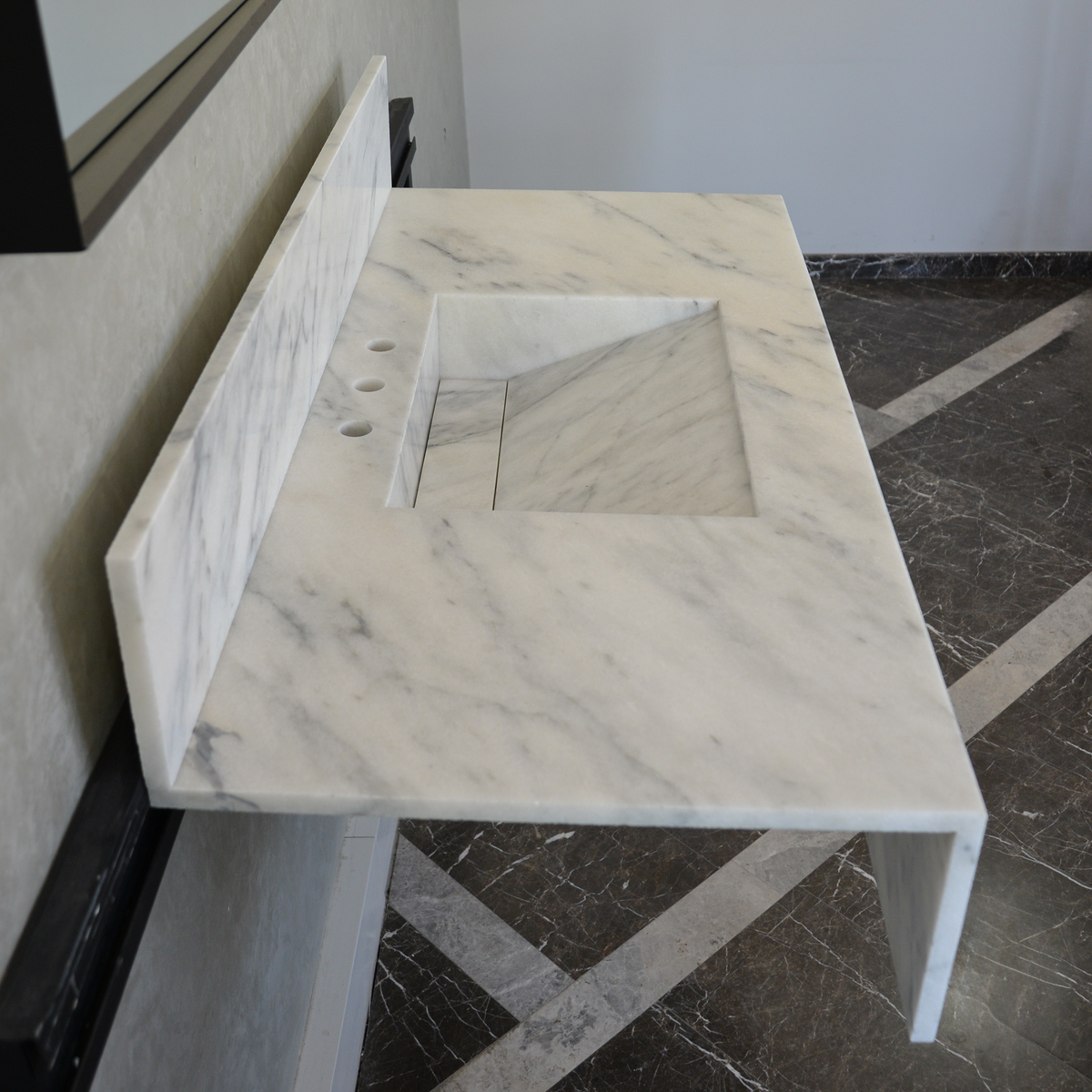 Calacatta Viola White Marble Handcrafted Sink - Sculptural Design, photo 6 of 10