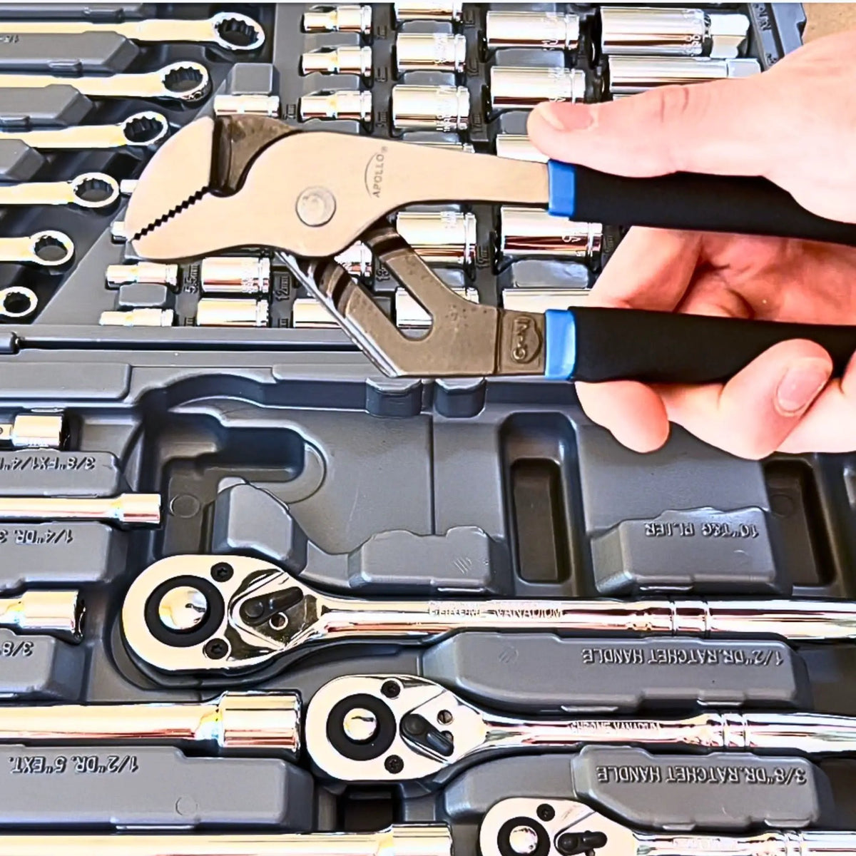 163 Piece Mechanics Tool Kit -- DT0002, installed in a room