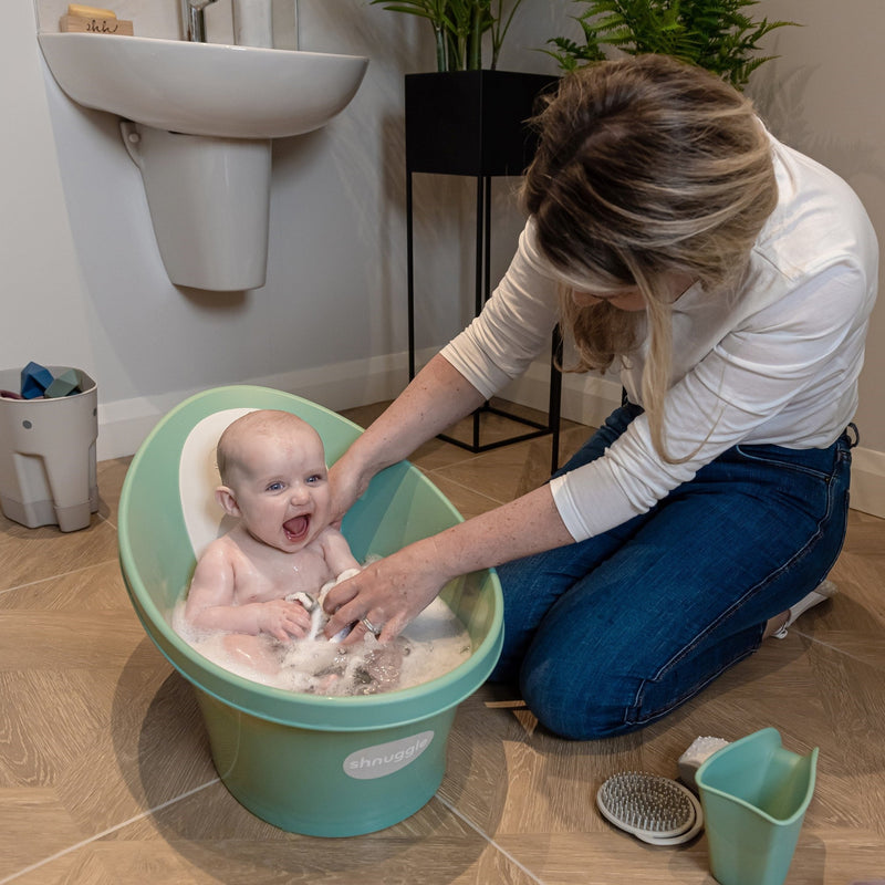 Newborn Bath Essentials Bundle | Baby Bath with Support Bump, Soft Backrest & Rinse Jug | Safe & Stylish Bathtime Set