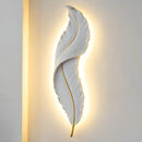 Feather Sculpture Wall Lamp