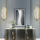 Feather Sculpture Wall Lamp