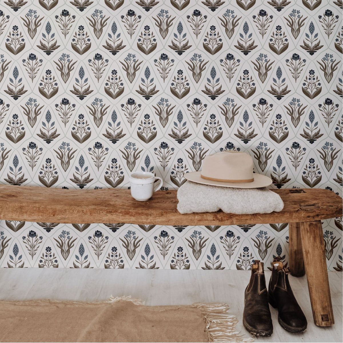 Alexandra Wallpaper by Lisee Ree, photo 2 of 10