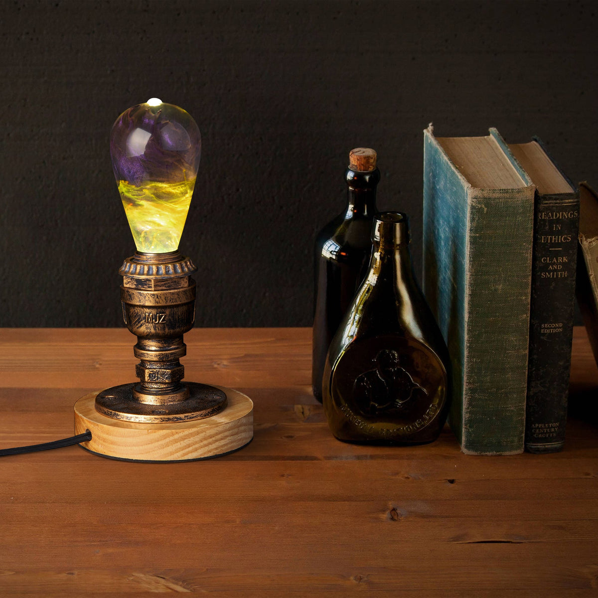 EP Light - Golden, photo 4 of 7