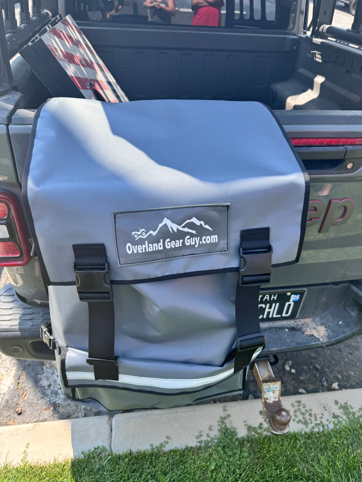 The Max Adventure Tailgate Trash Bag, photo 9 of 11