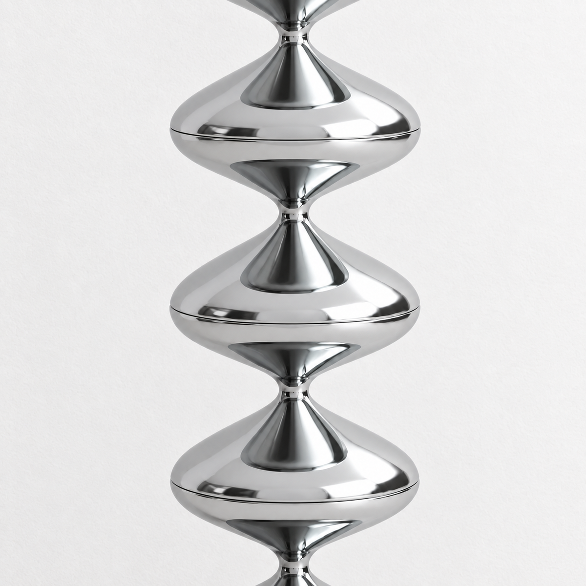 Gourd Floor Lamp | Chrome Silver, close-up of the surface