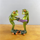 GobekUsa Leggy Frog Couple Figurine: Modern Wedding Home Decor Statue