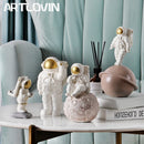 GobekUsa Astronaut Phone Holder Figurine Home Decor Space Man Sculpture Cosmonaut Statue