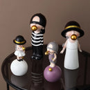 GobekUsa Bubble Gum Blowing Character Statue for Modern Home Decor