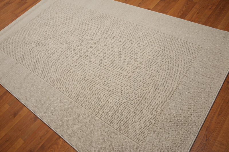 5'3" x 8'3" Authentic Wool and Acrylic Oriental Area Rug Beige